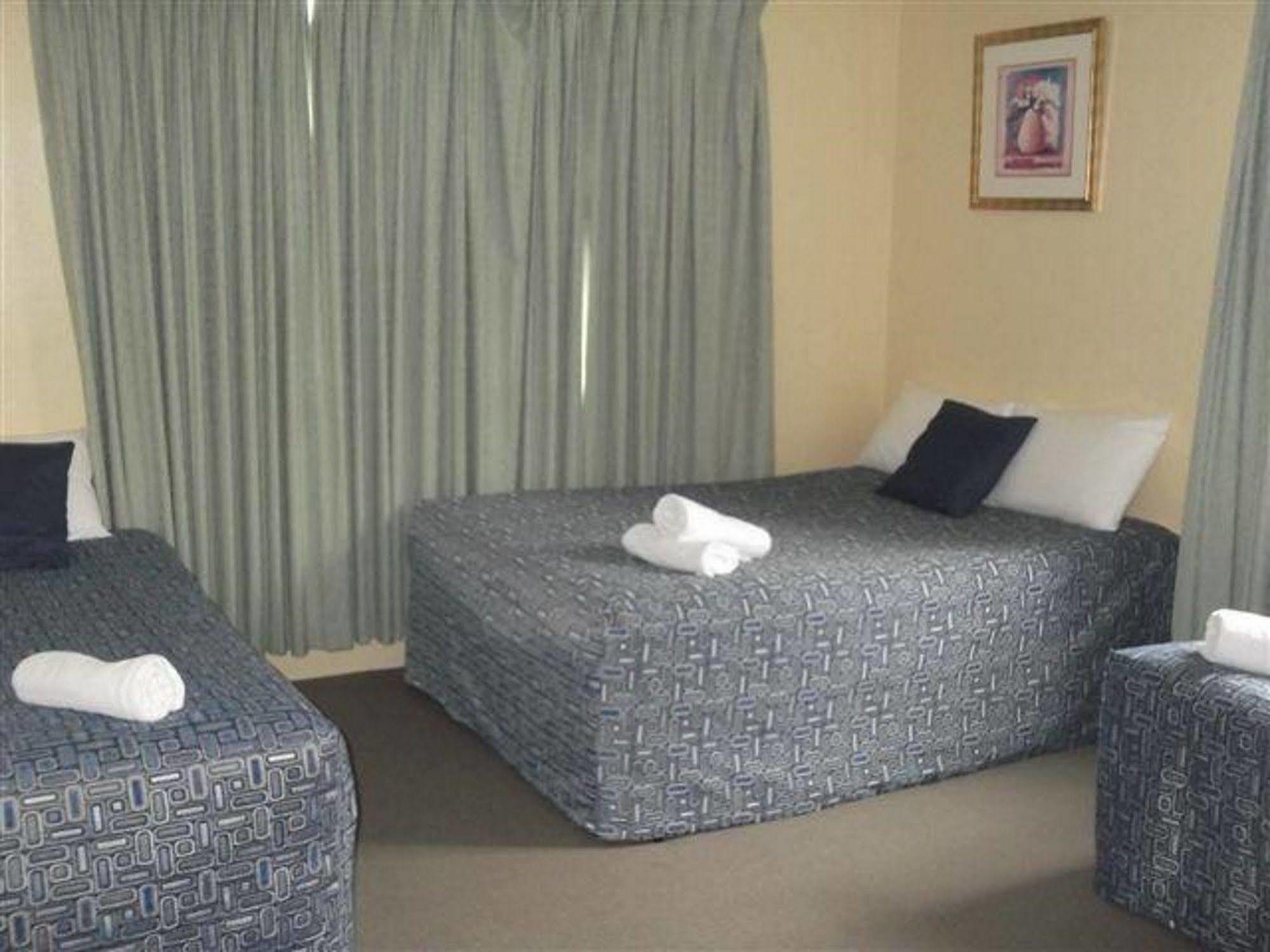 Bentleigh Motor Inn Coffs Harbour Bagian luar foto